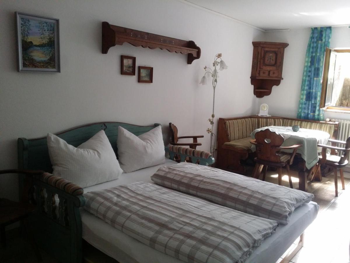 Schwarzwald - Villa Appartments Titisee エクステリア 写真