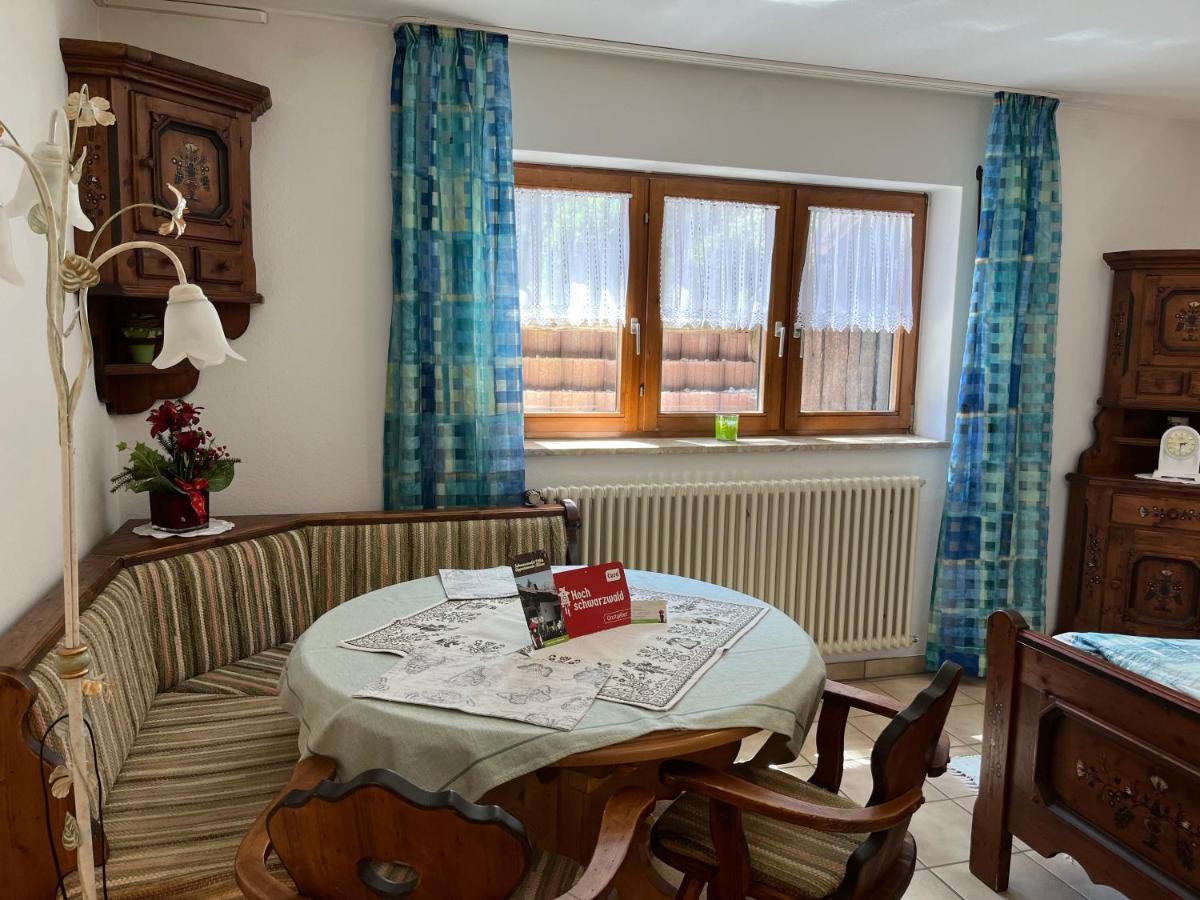 Schwarzwald - Villa Appartments Titisee エクステリア 写真