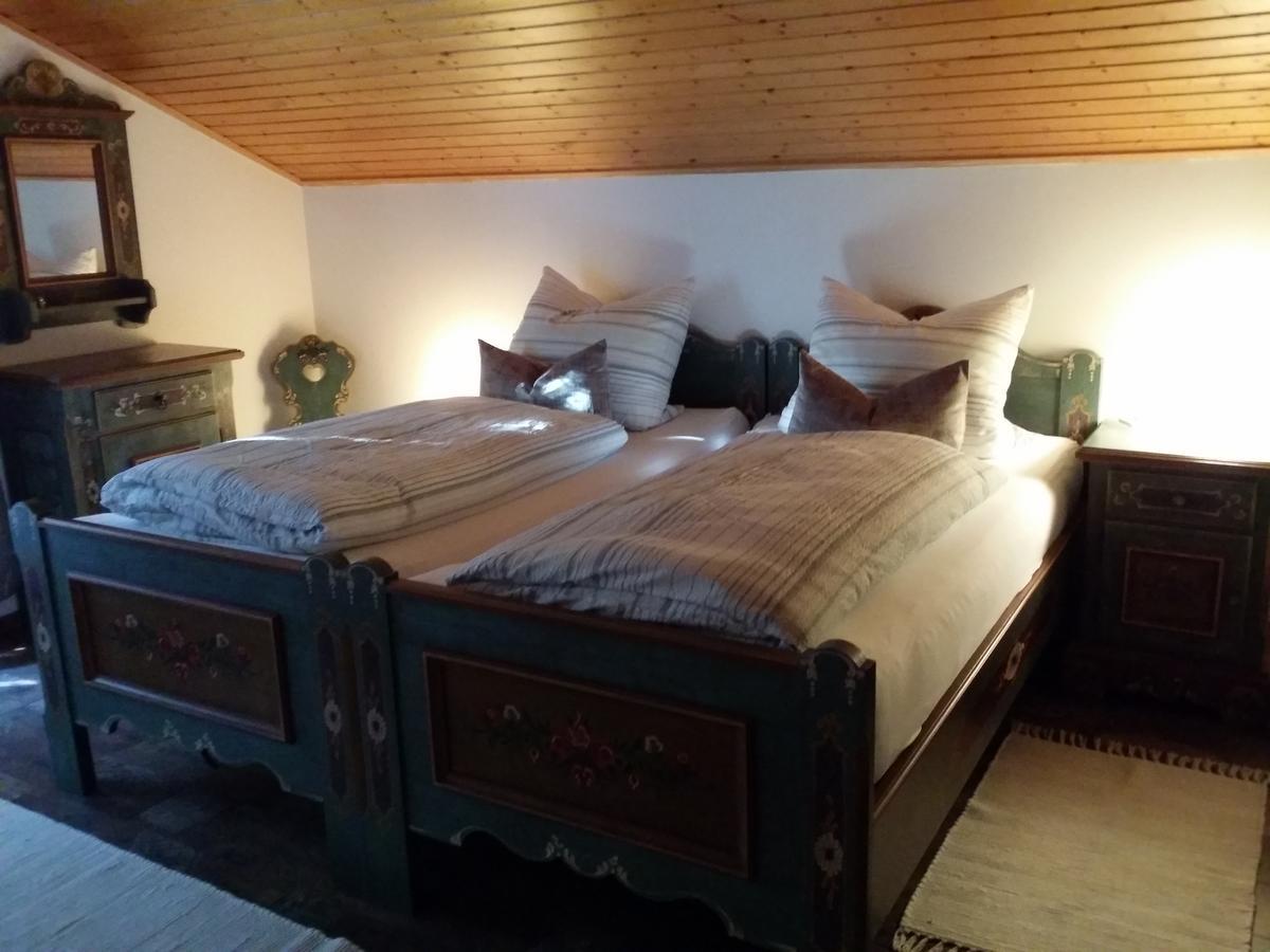 Schwarzwald - Villa Appartments Titisee エクステリア 写真