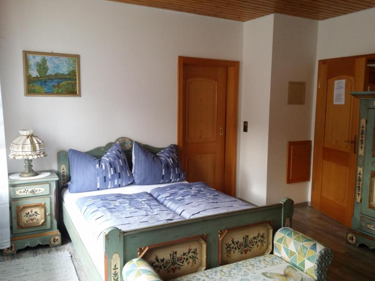 Schwarzwald - Villa Appartments Titisee エクステリア 写真